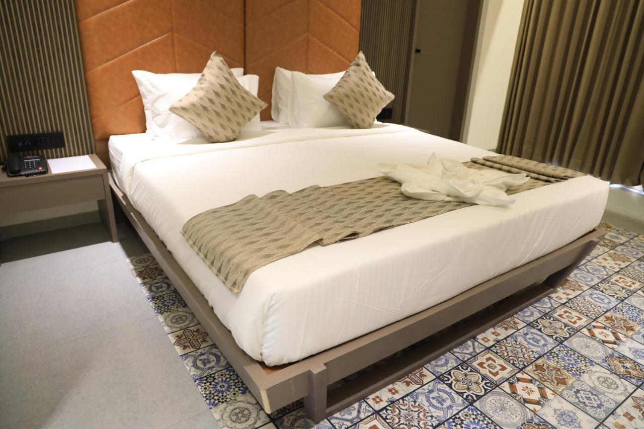 Krown Palace Resort Silvassa Εξωτερικό φωτογραφία