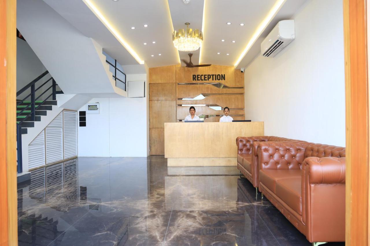 Krown Palace Resort Silvassa Εξωτερικό φωτογραφία