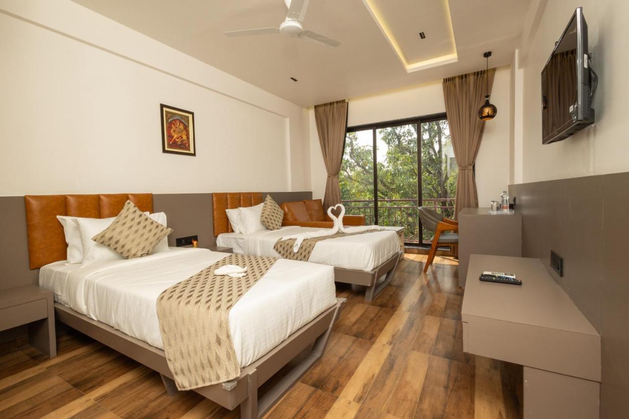 Krown Palace Resort Silvassa Εξωτερικό φωτογραφία