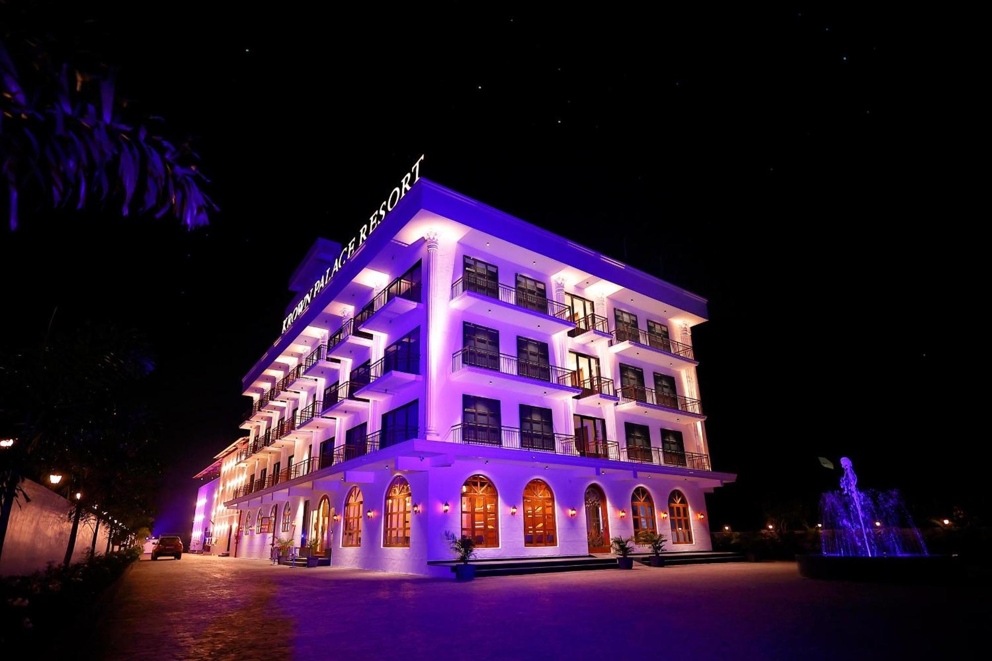 Krown Palace Resort Silvassa Εξωτερικό φωτογραφία