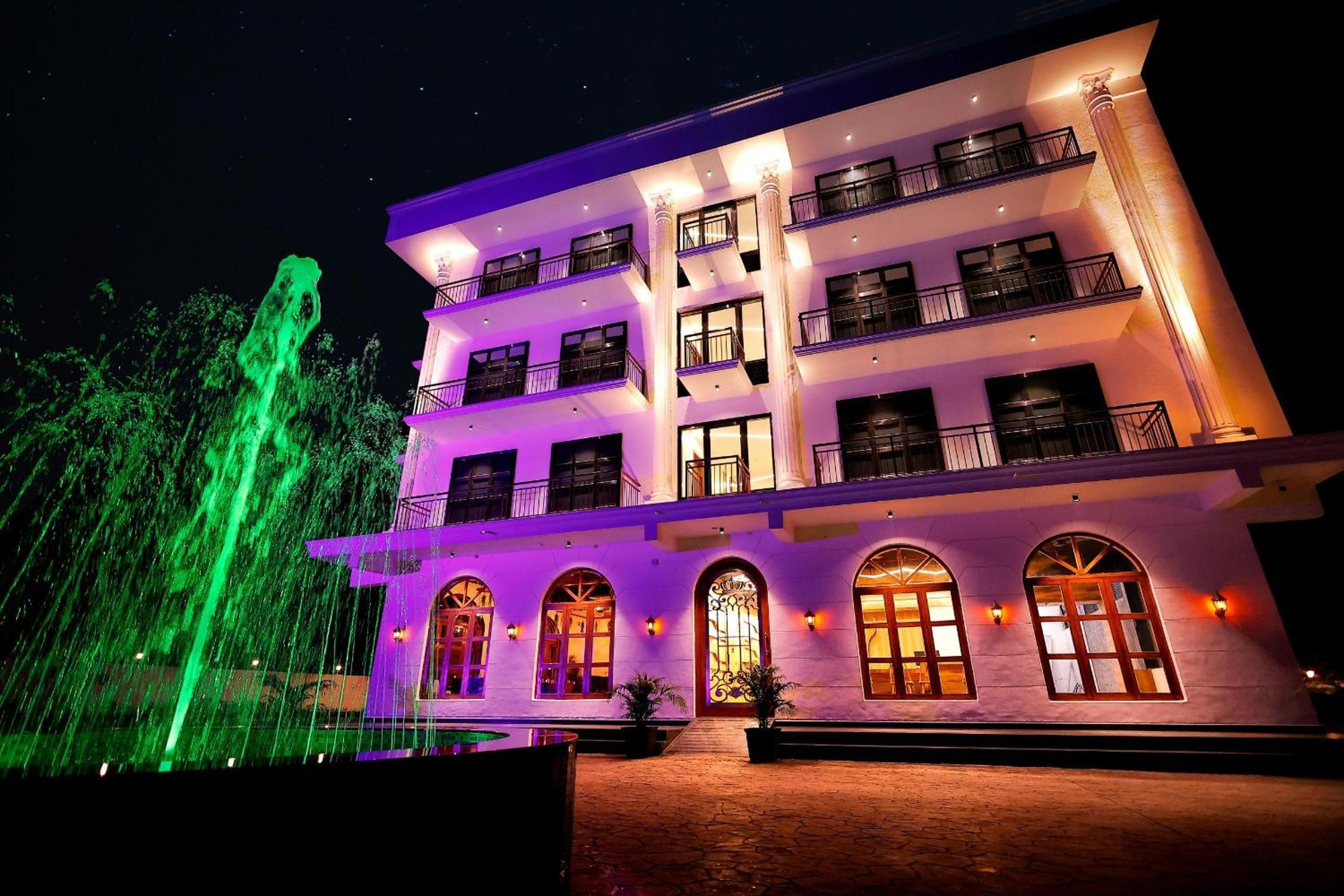 Krown Palace Resort Silvassa Εξωτερικό φωτογραφία